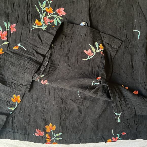 Volcom Women Dress L (10) Black Floral A-Line Button Short Sleeve Knee Length - Picture 8 of 9